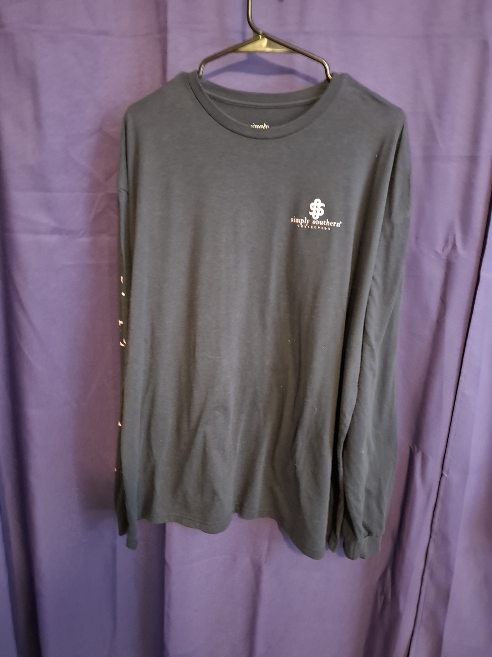 Simply Southern Men's Long Sleeve Crewneck Shirt - Black